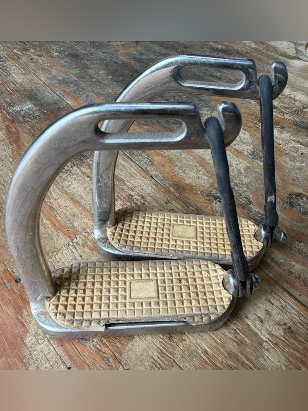 4.25” peacock irons
